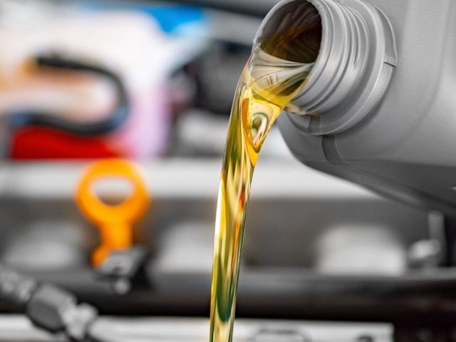Tiktak Servis Araç Motor Yağı Değişimi